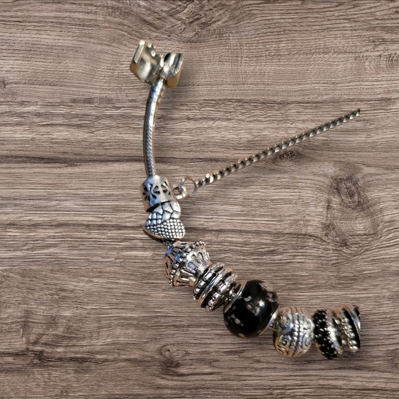 Silver & Black Charm Bracelet, Safety Chain, Heavyweight, Approximately … - Picture 2 of 5